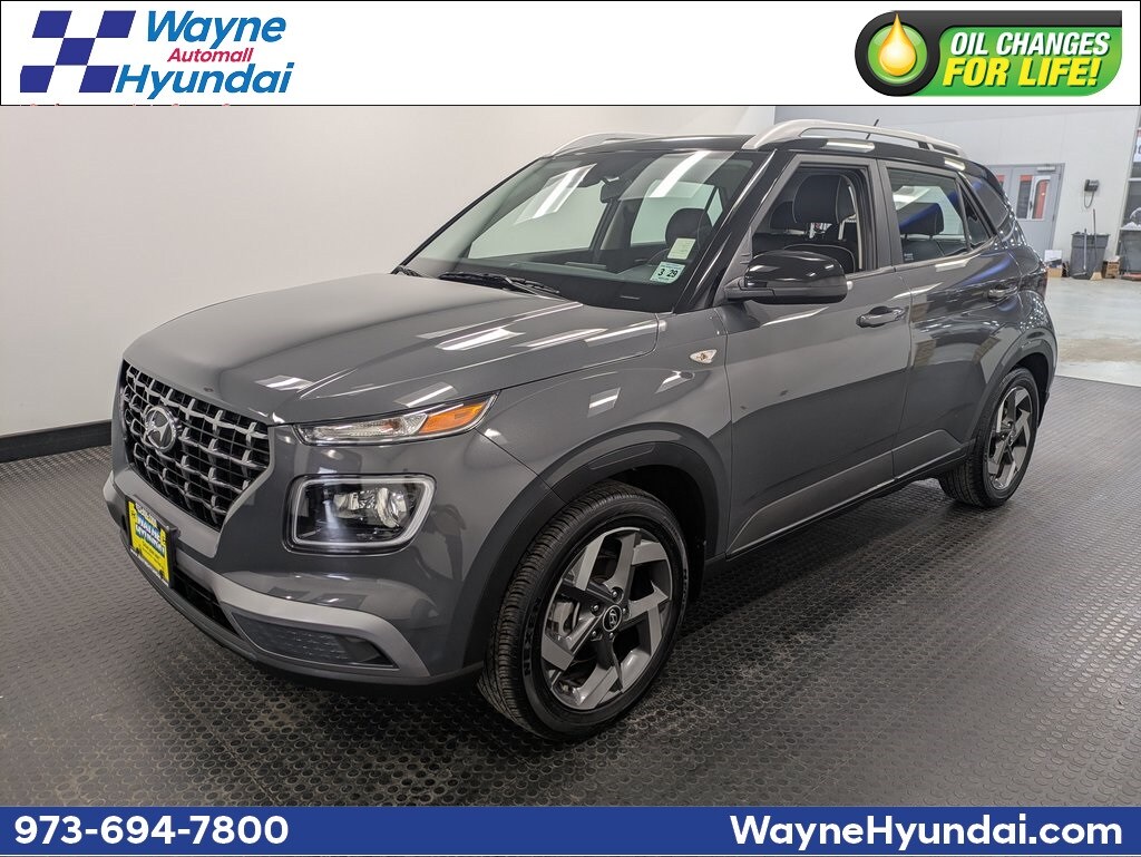 Used 2024 Hyundai Venue Limited SUV