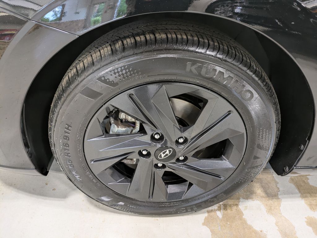 2022 Hyundai Elantra SEL - Photo 7