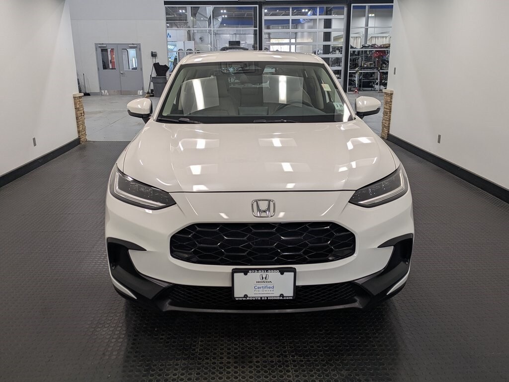 2024 Honda HR-V LX photo 2