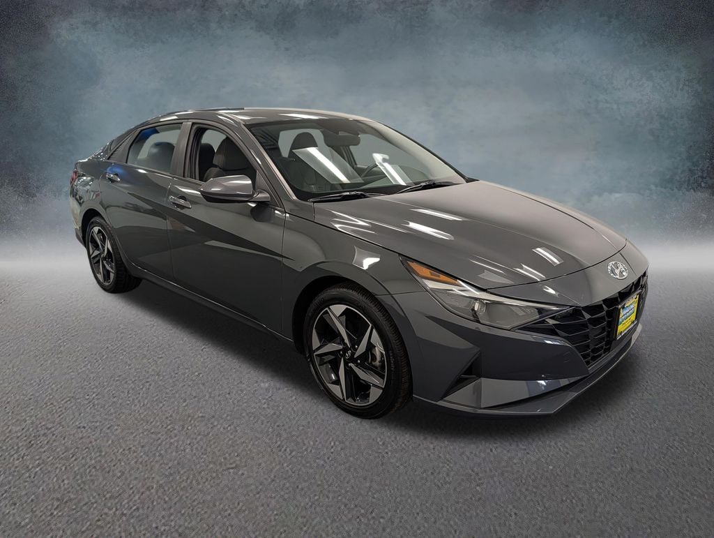 Used 2023 Hyundai Elantra SEL Sedan