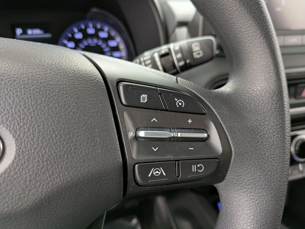 2023 Hyundai Kona SEL - Photo 17