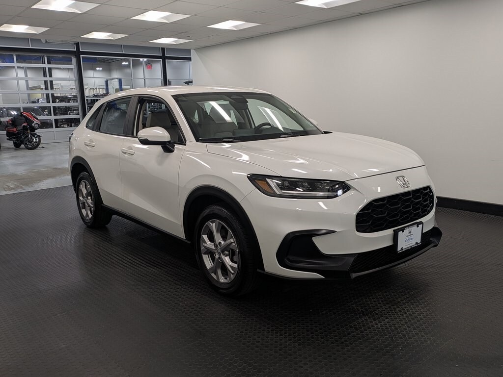 2024 Honda HR-V LX photo 3