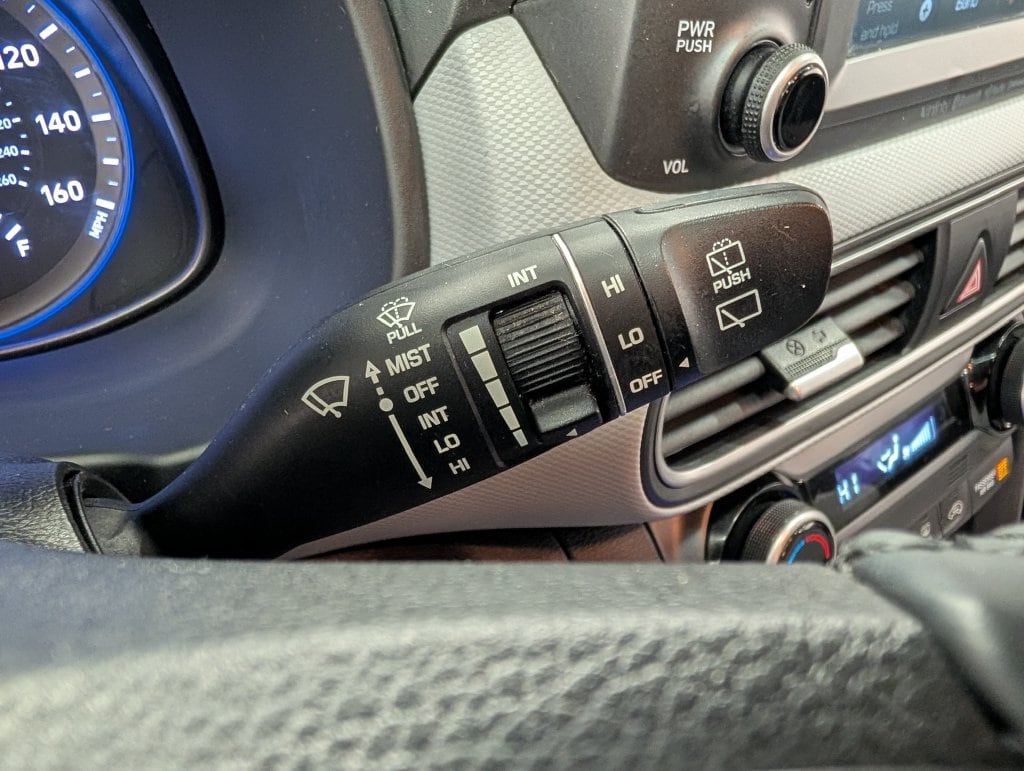 2020 Hyundai Kona Limited - Photo 18