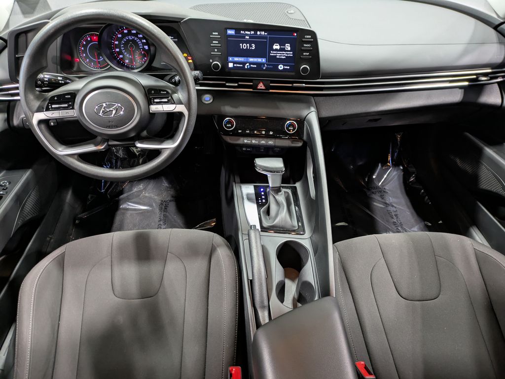 2022 Hyundai Elantra SEL - Photo 23