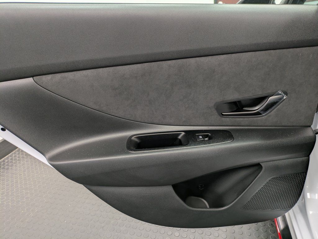 2025 Hyundai Elantra N - Photo 22