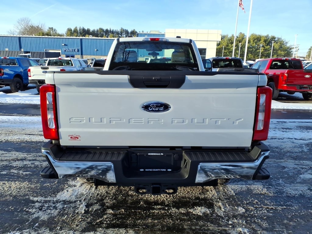New 2025 Ford F-250 Super Duty XL 4x4 XL Regular Cab 8 ft. LB Pickup