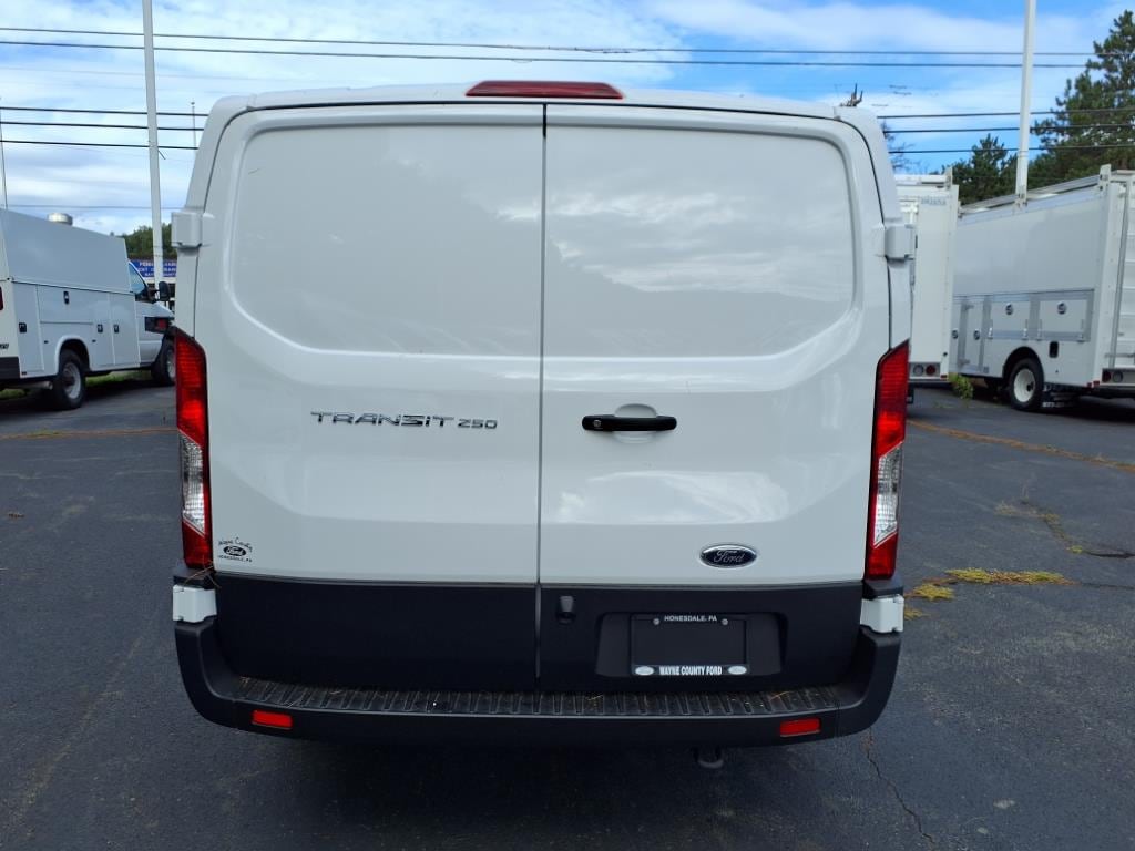 2025 Ford Transit Van Base - Photo 6
