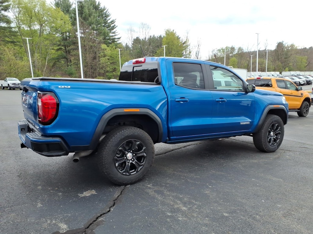 Used 2024 GMC Canyon Elevation 4x4 Elevation Crew Cab 5 ft. SB