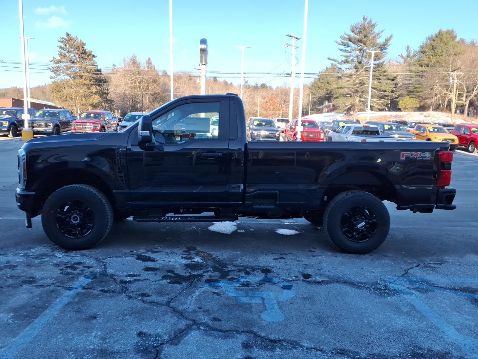 2025 Ford F-350 Super Duty XL - Photo 6