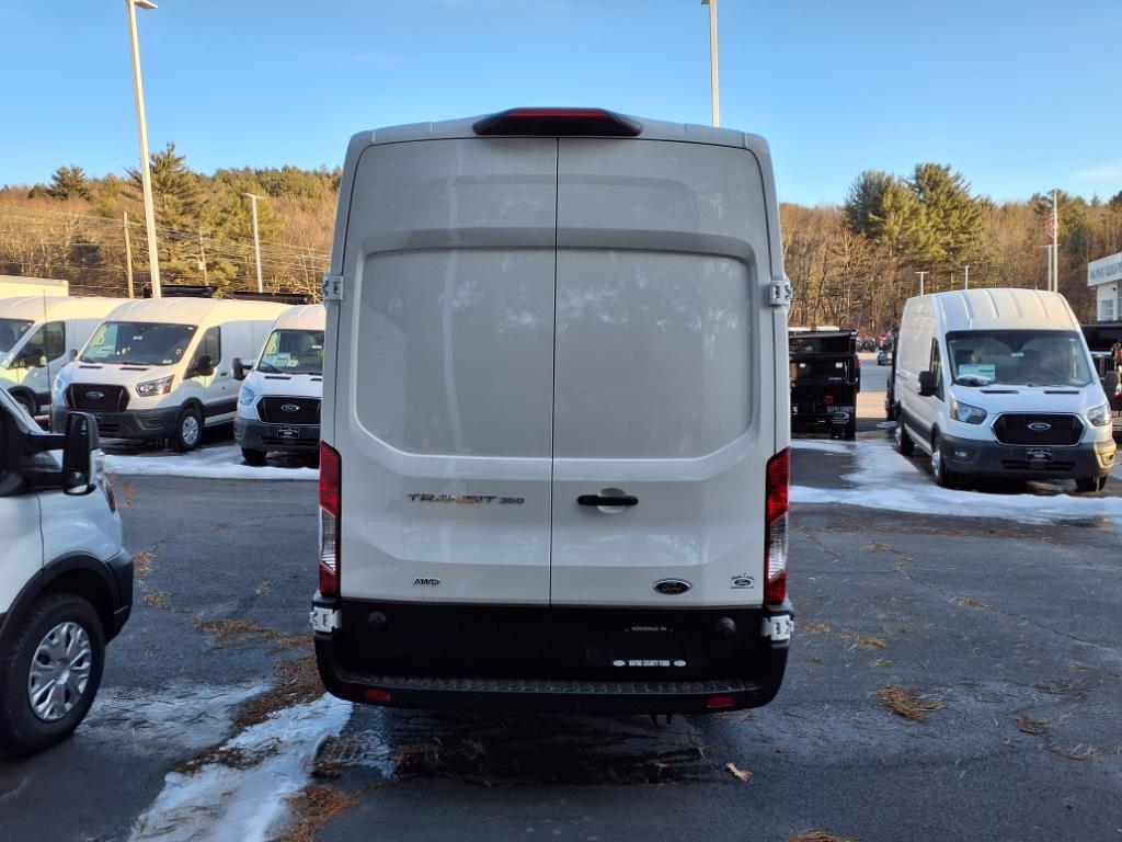 2024 Ford Transit Cargo Van photo 4