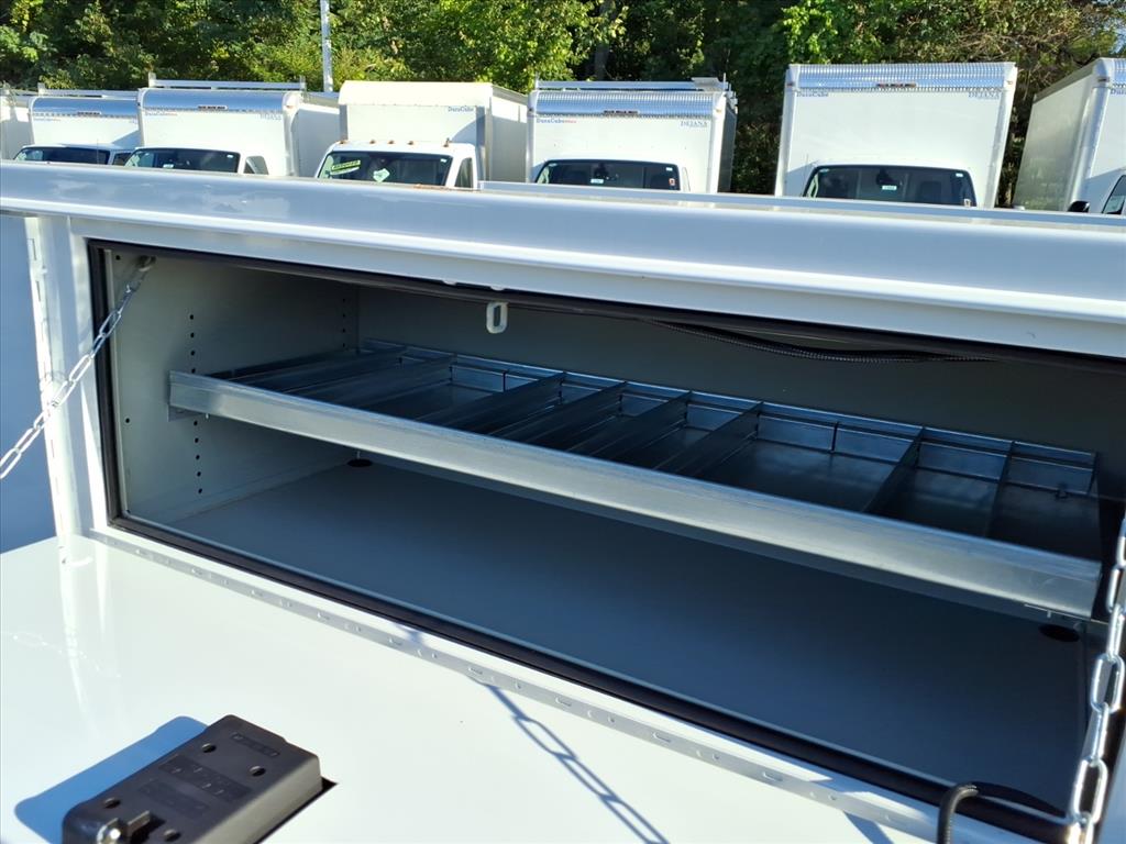 2025 Ford F-550 Super Duty Chassis Cab XL - Photo 11