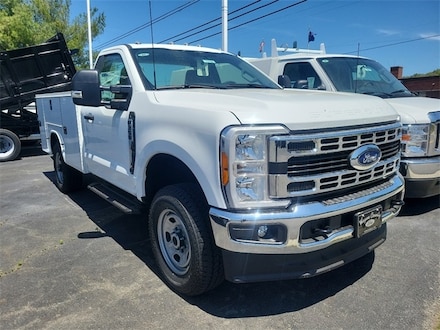 2023 Ford F-350 Super Duty XL 4x4 XL  Regular Cab 145 in. WB SRW Chassis