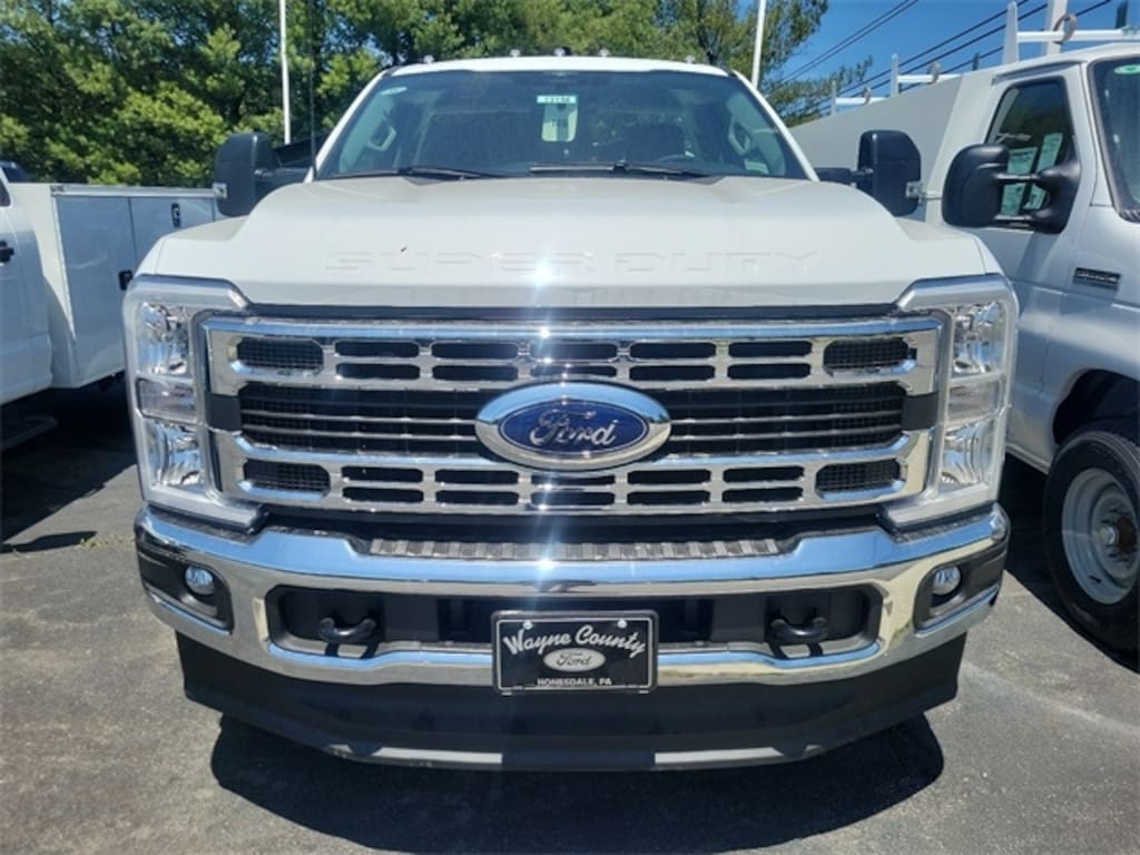 New 2023 Ford F-350 Super Duty XL 4x4 XL Regular Cab 145 in. WB SRW Chassis