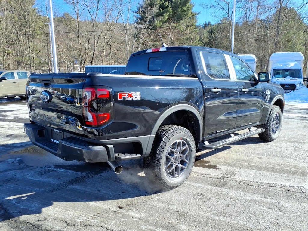 New 2025 Ford Ranger XLT 4x4 XLT SuperCrew 5.0 ft. SB