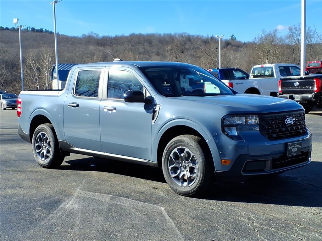 2025 Ford Maverick XLT's photo