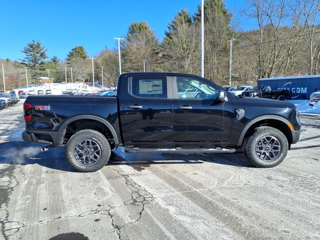 New 2025 Ford Ranger XLT 4x4 XLT SuperCrew 5.0 ft. SB