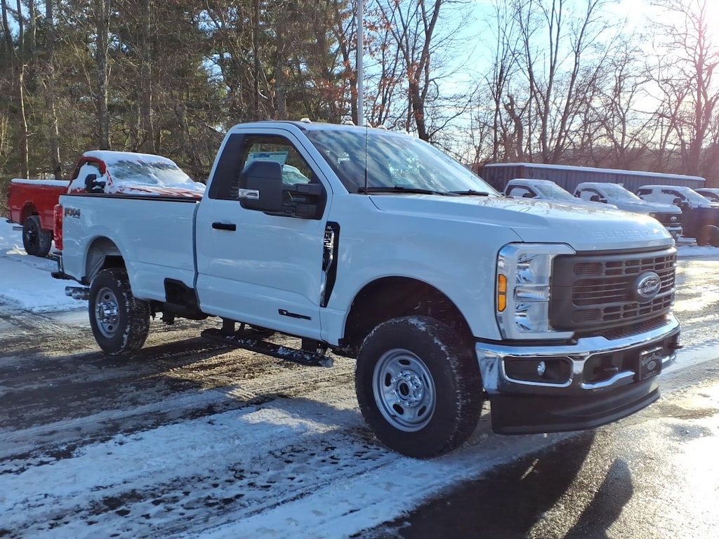 New 2025 Ford F-250 Super Duty XL 4x4 XL Regular Cab 8 ft. LB Pickup