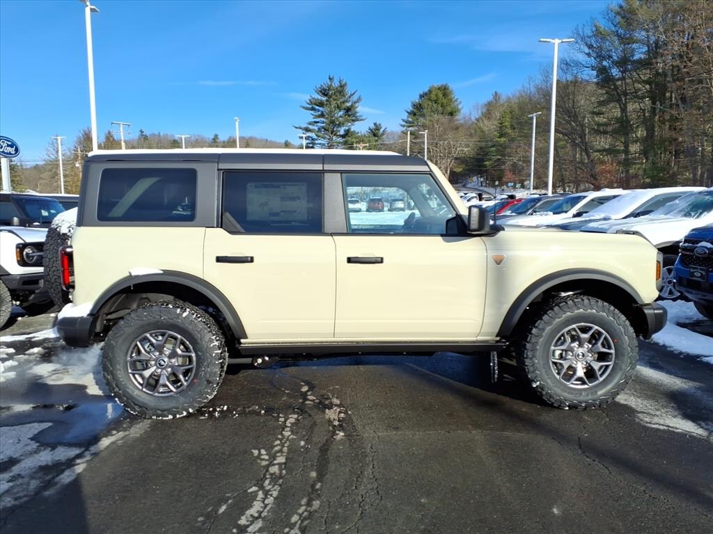 New 2025 Ford Bronco Badlands 4x4 Badlands SUV