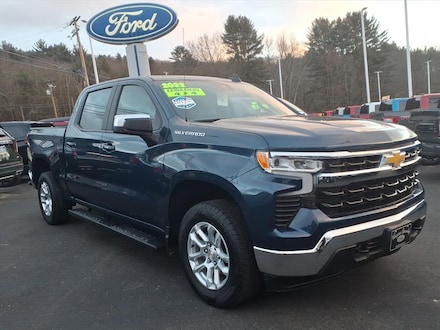 2022 Chevrolet Silverado 1500 LT 4x4 LT  Crew Cab 5.8 ft. SB w/2FL