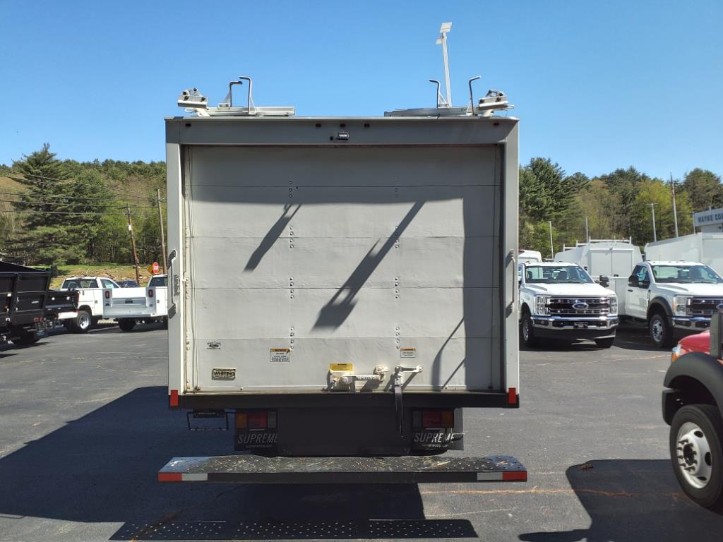 2020 Isuzu NRR photo 3