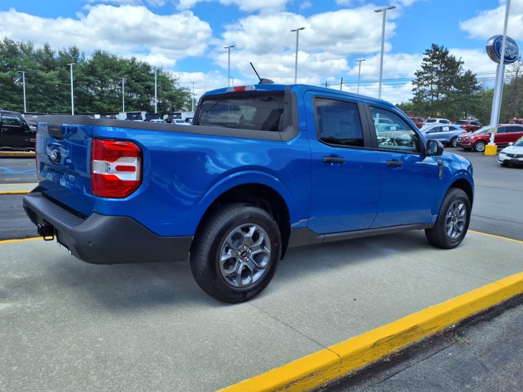 2025 Ford Maverick XLT photo 2