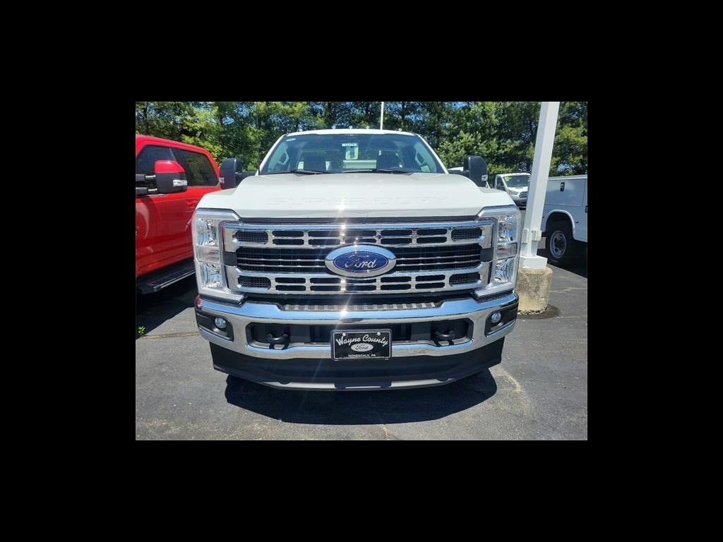 New 2023 Ford F-350 Super Duty XL 4x4 XL Regular Cab 145 in. WB SRW Chassis