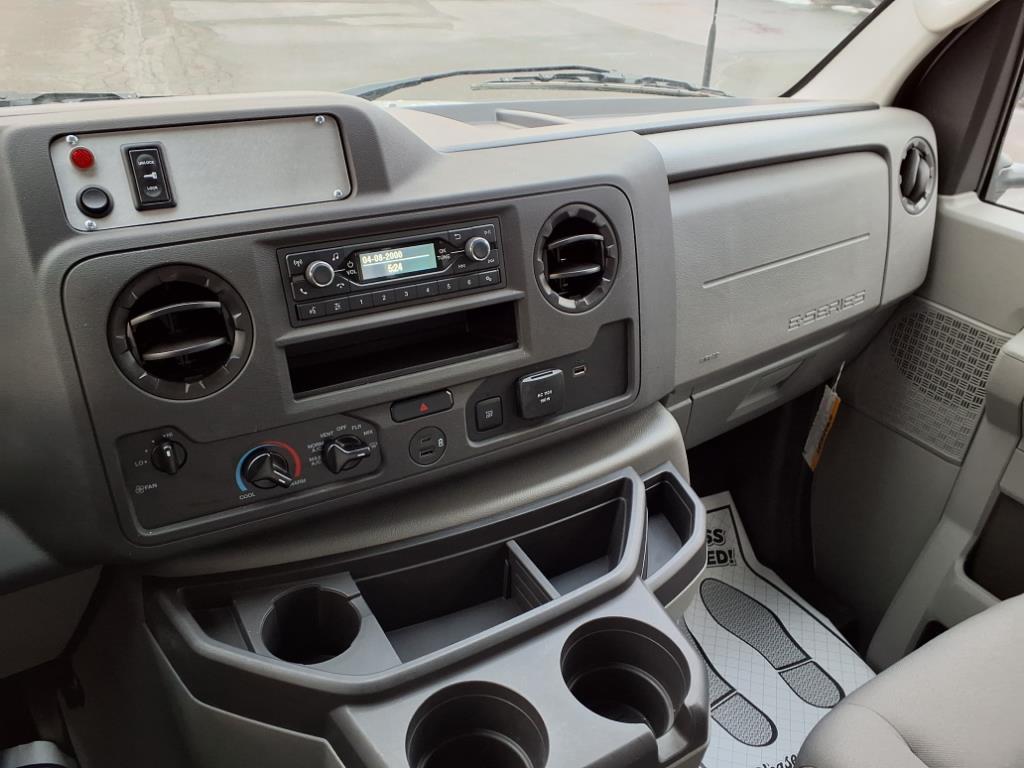 2025 Ford E-Series Cutaway Base - Photo 15