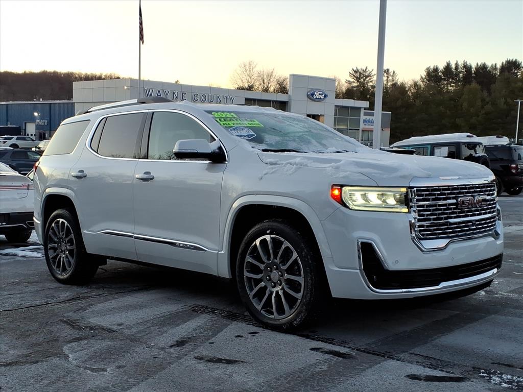 2021 GMC Acadia Denali's photo