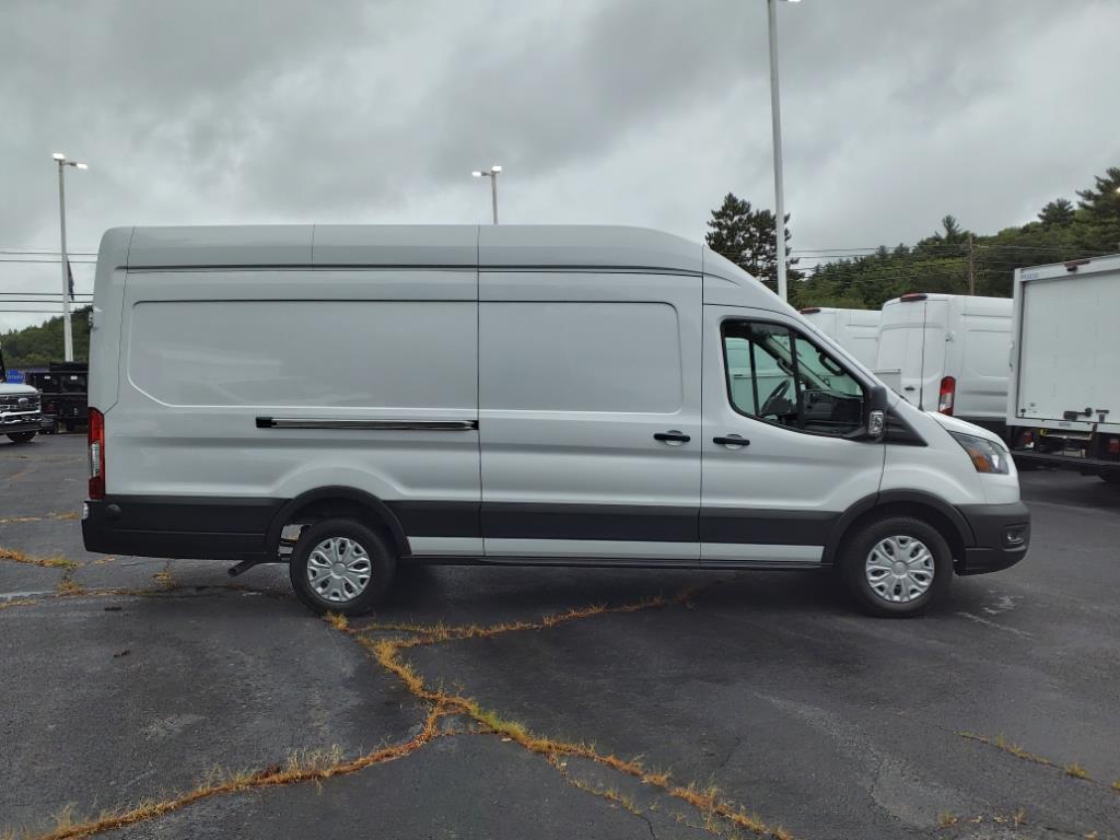 2024 Ford Transit Cargo Van photo 2