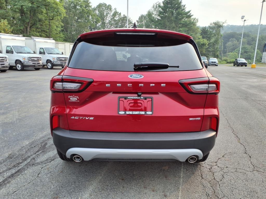 2025 Ford Escape Active photo 3