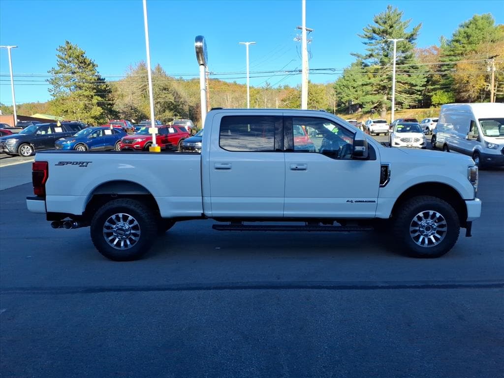 Used 2022 Ford F-350 Super Duty Lariat 4x4 Lariat Crew Cab 6.8 ft. SB SRW Pickup