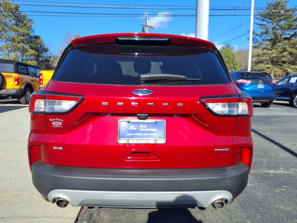 2022 Ford Escape SE photo 4