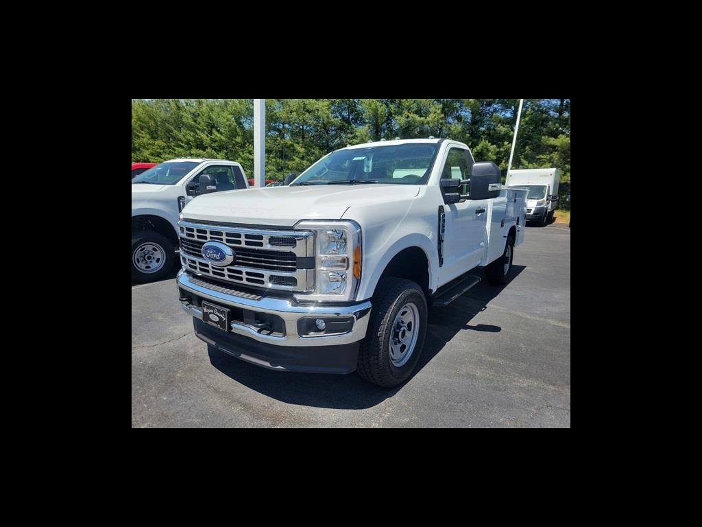 New 2023 Ford F-350 Super Duty XL 4x4 XL Regular Cab 145 in. WB SRW Chassis