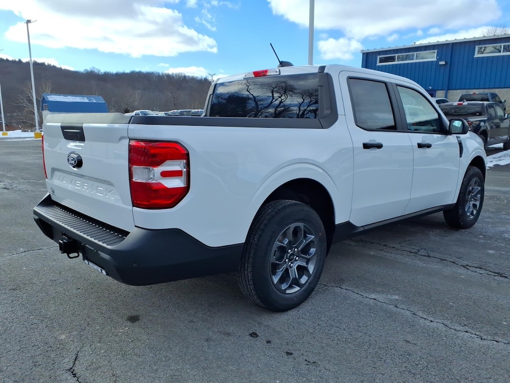New 2026 Ford Maverick XLT AWD XLT SuperCrew 4.5 ft. SB