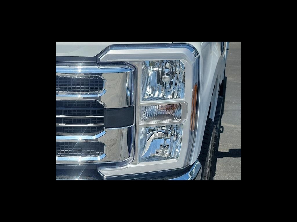 New 2023 Ford F-350 Super Duty XL 4x4 XL Regular Cab 145 in. WB SRW Chassis