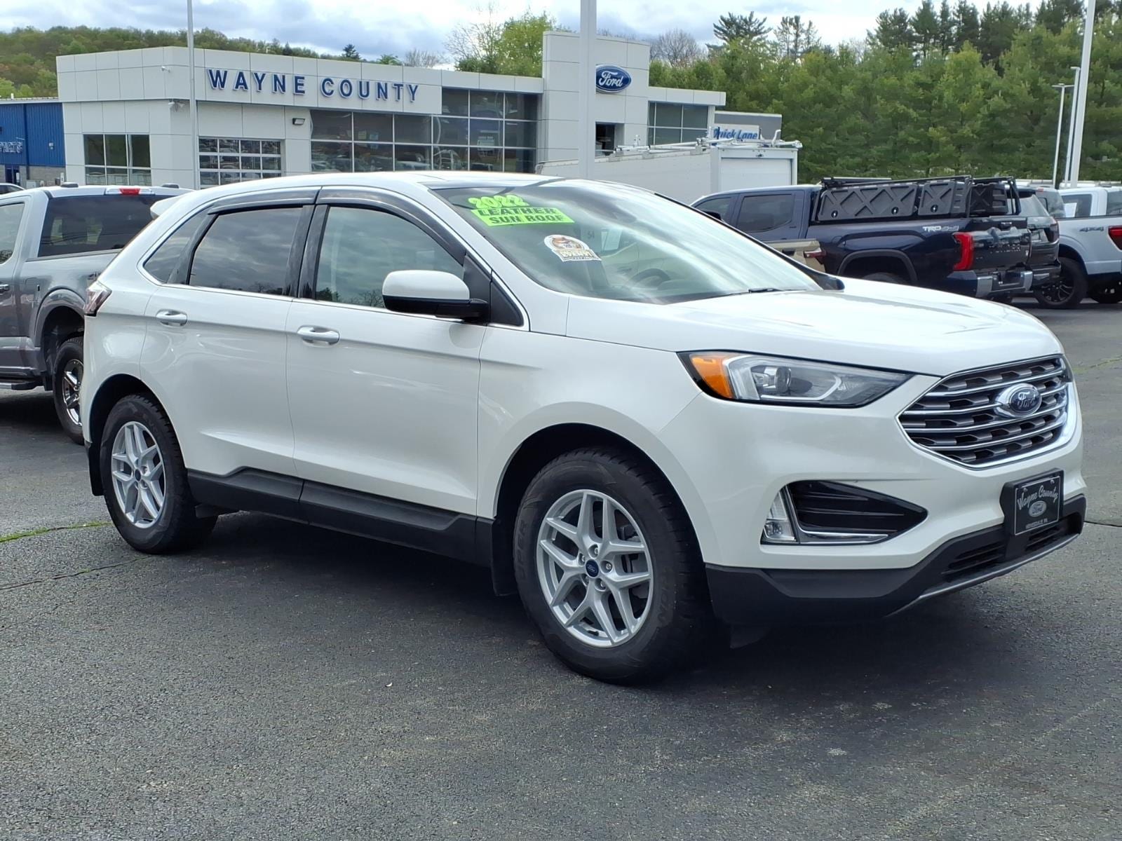 2022 Ford Edge SEL AWD's photo