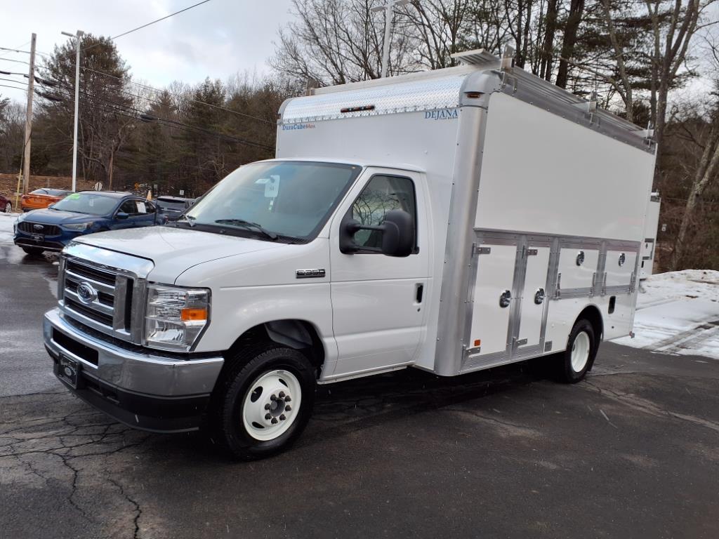2025 Ford E-Series Cutaway Base - Photo 7