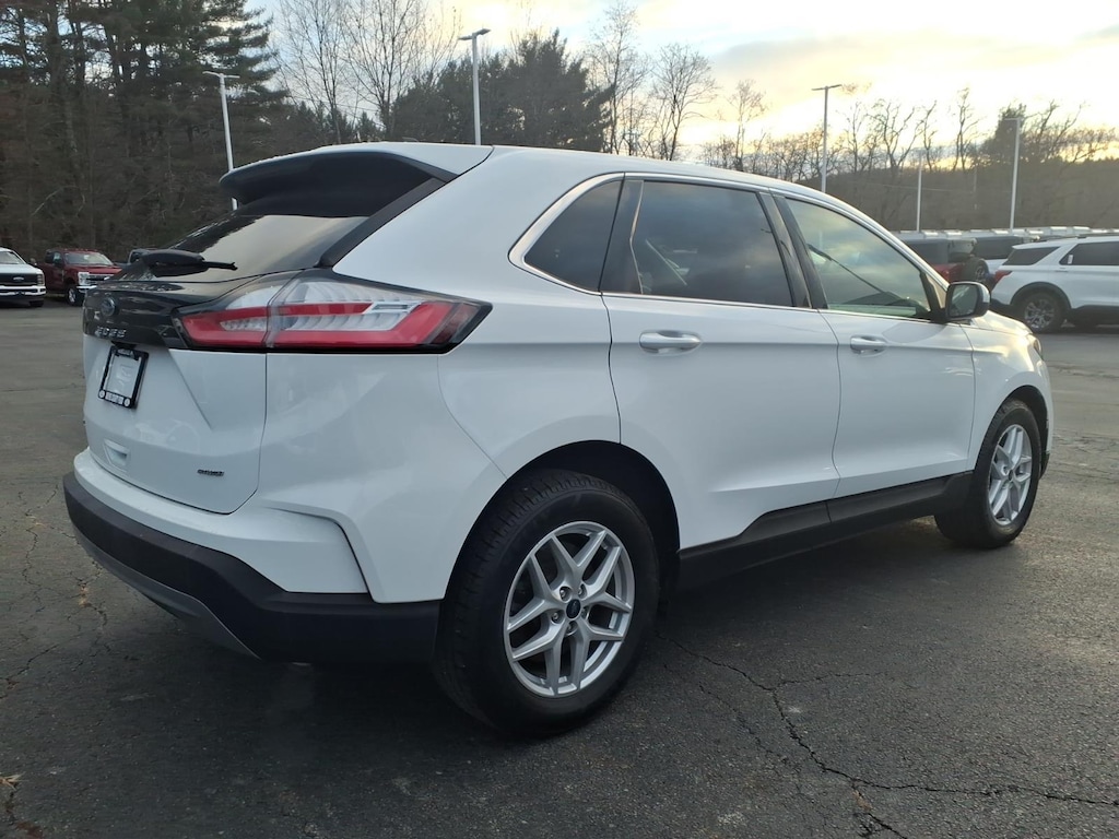 Used 2021 Ford Edge SEL Crossover