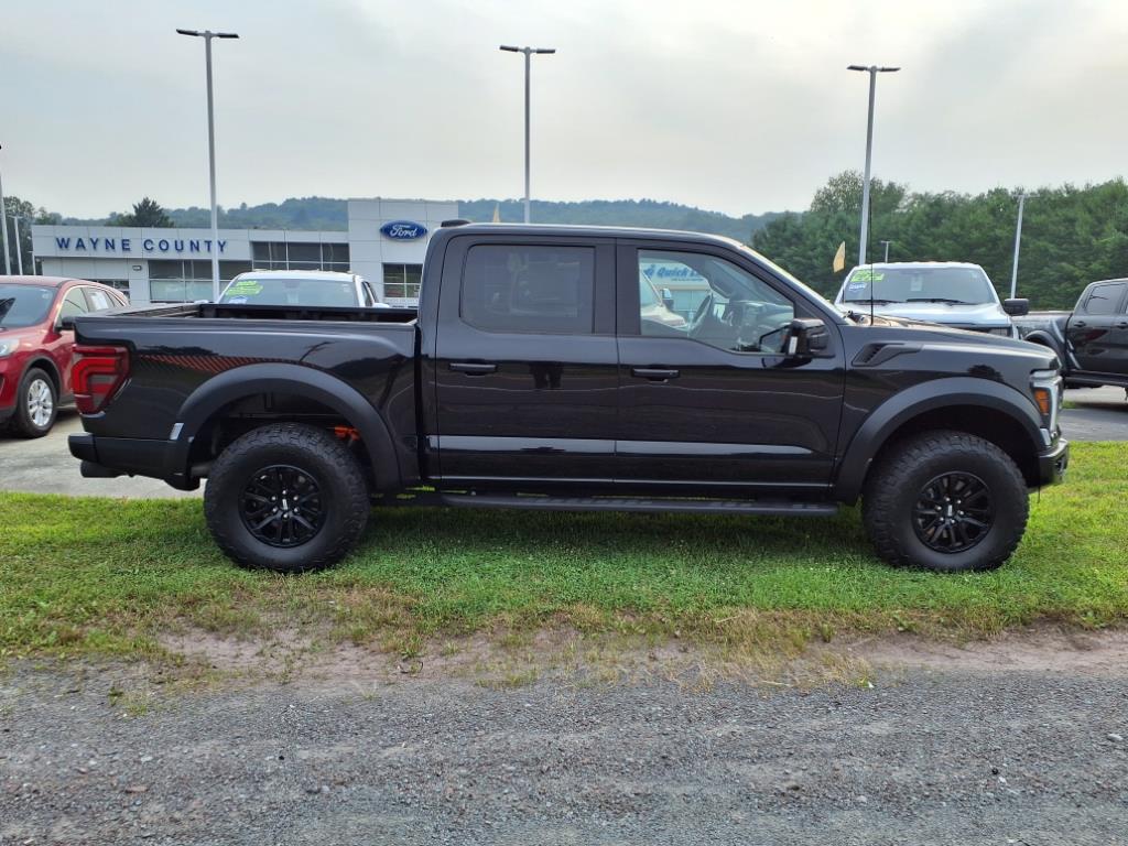 2024 Ford F-150 Raptor photo 2