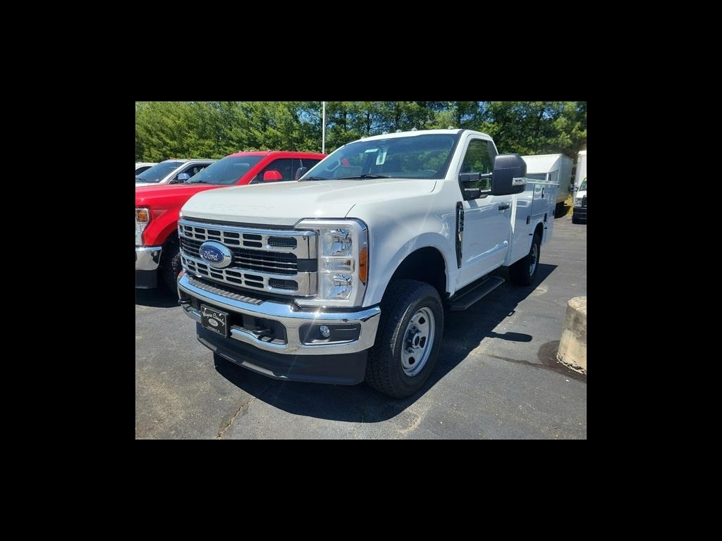 New 2023 Ford F-350 Super Duty XL 4x4 XL Regular Cab 145 in. WB SRW Chassis