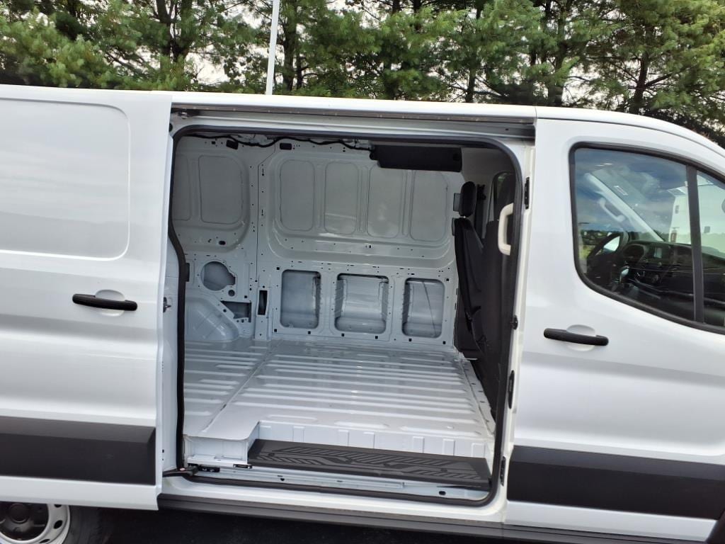 2025 Ford Transit Van Base - Photo 10
