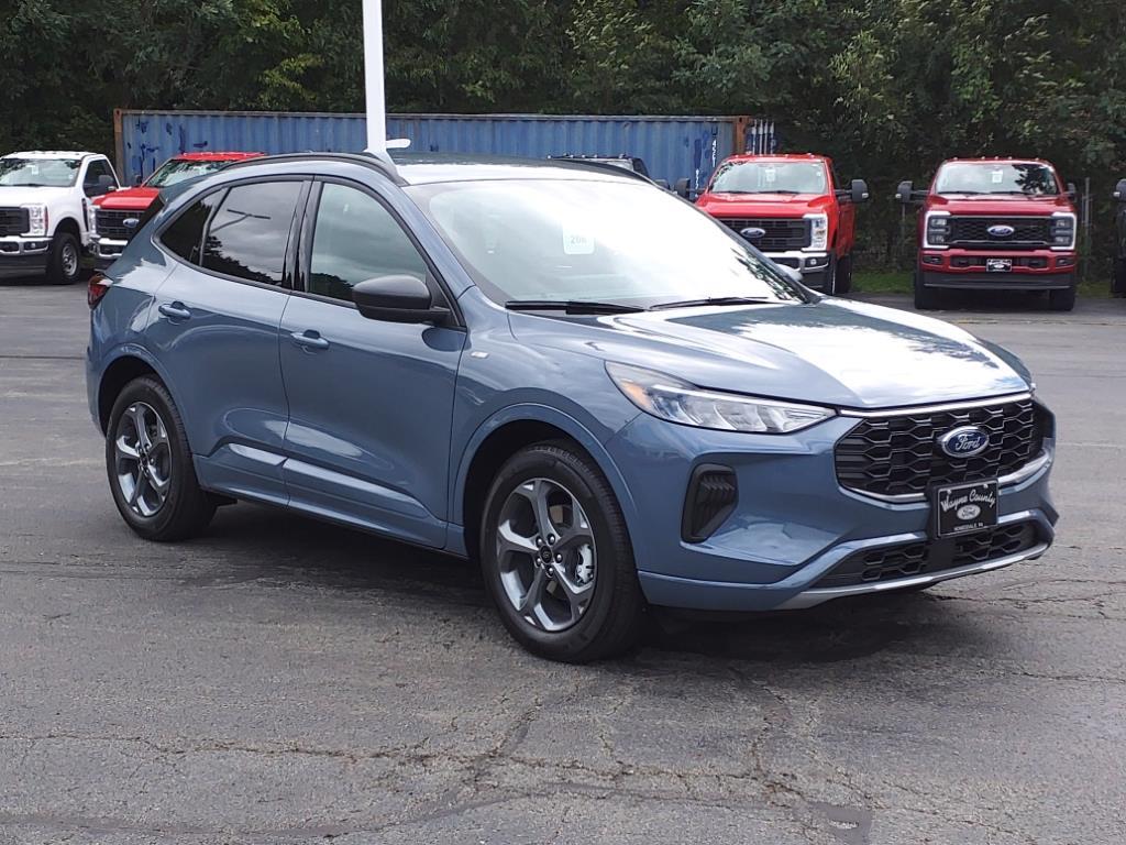 2024 Ford Escape ST-Line's photo
