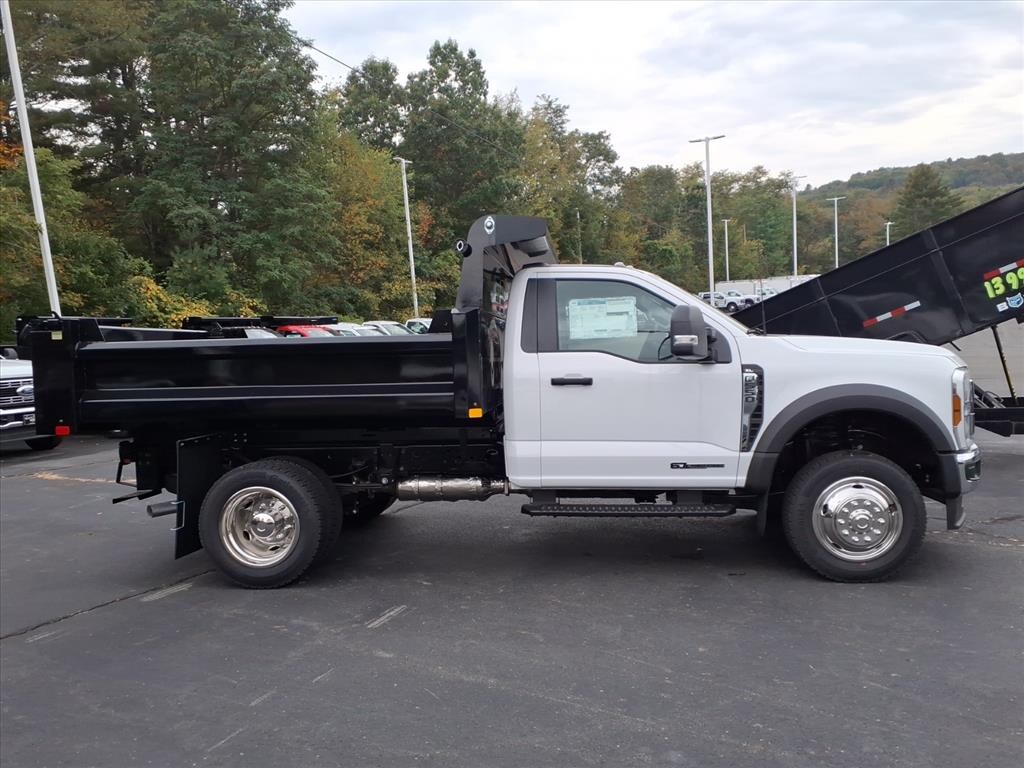 New 2025 Ford F-550SD XL DRW Not Specified