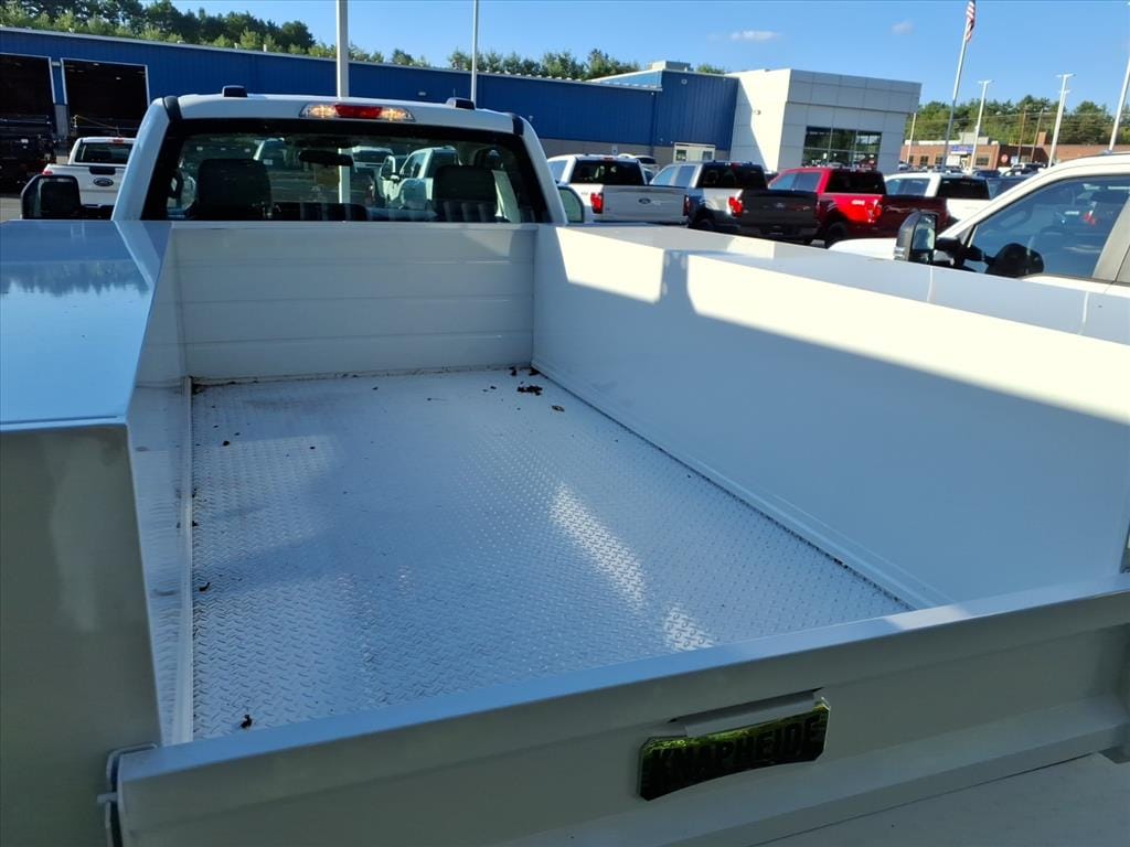 2025 Ford F-550 Super Duty Chassis Cab XL - Photo 17