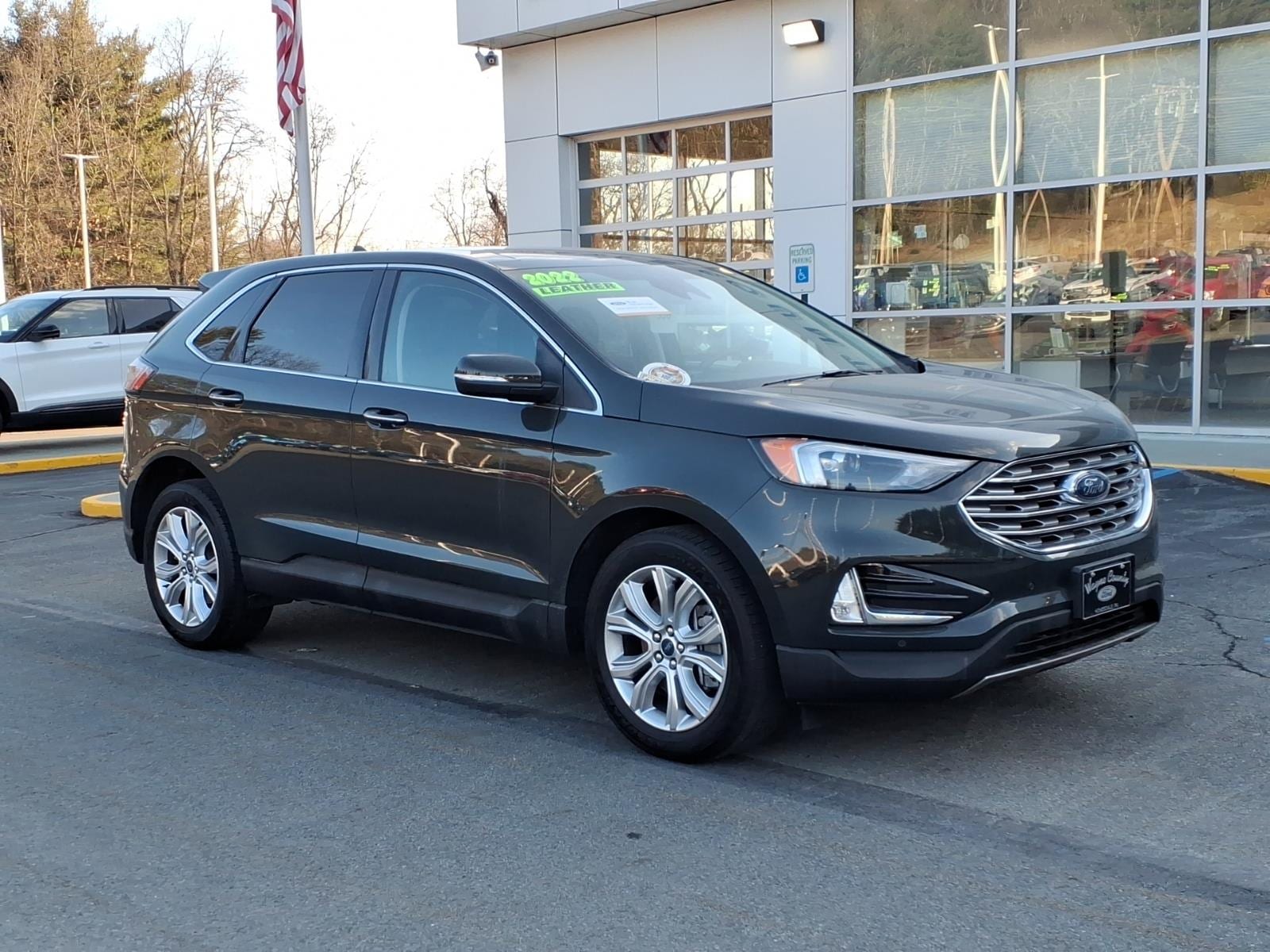 2022 Ford Edge Titanium