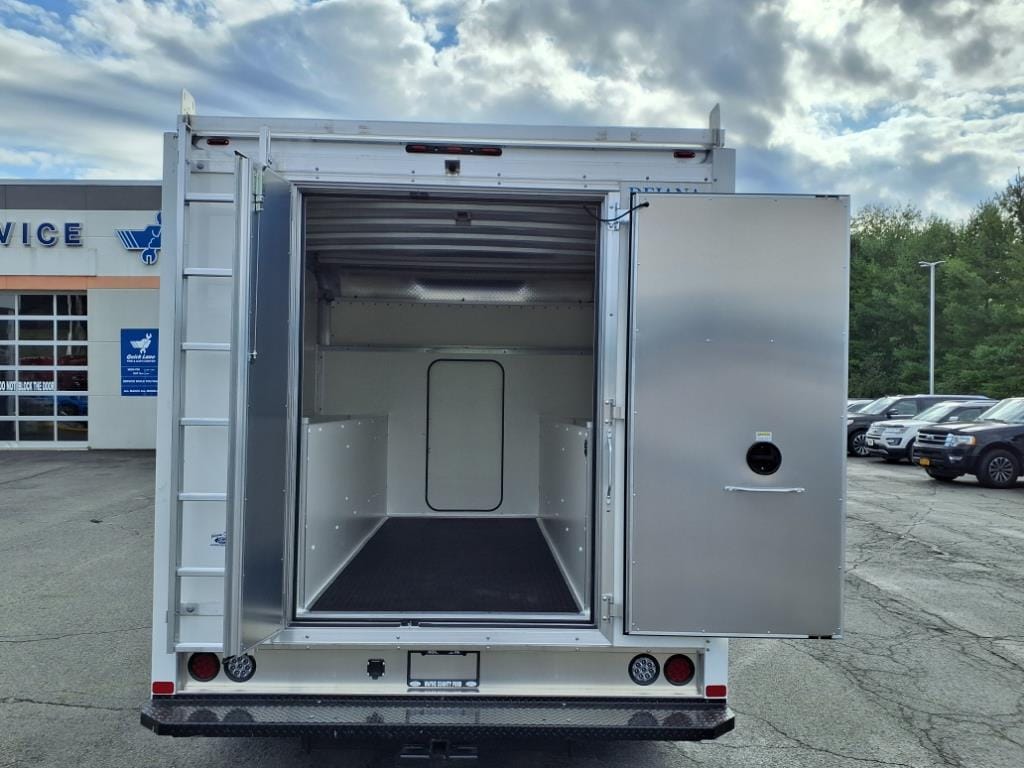 2026 Ford E-Series Cutaway Base - Photo 12
