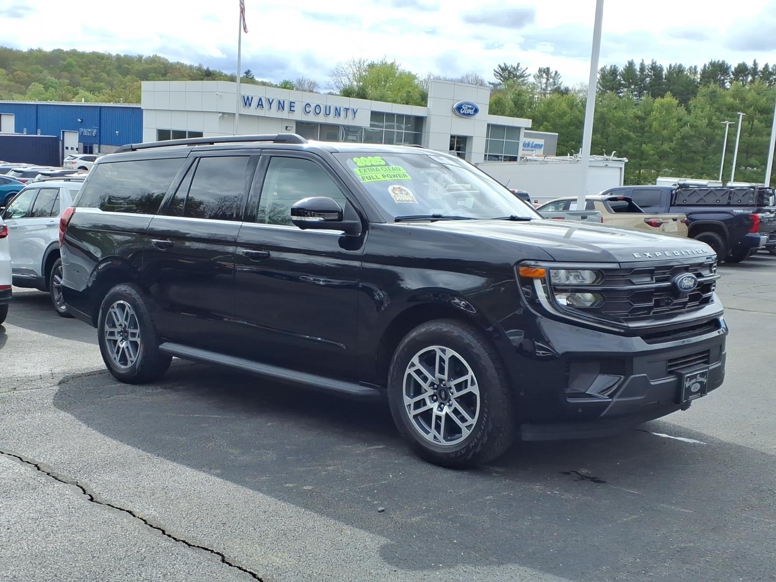 2025 Ford Expedition Active MAX 4x4's photo