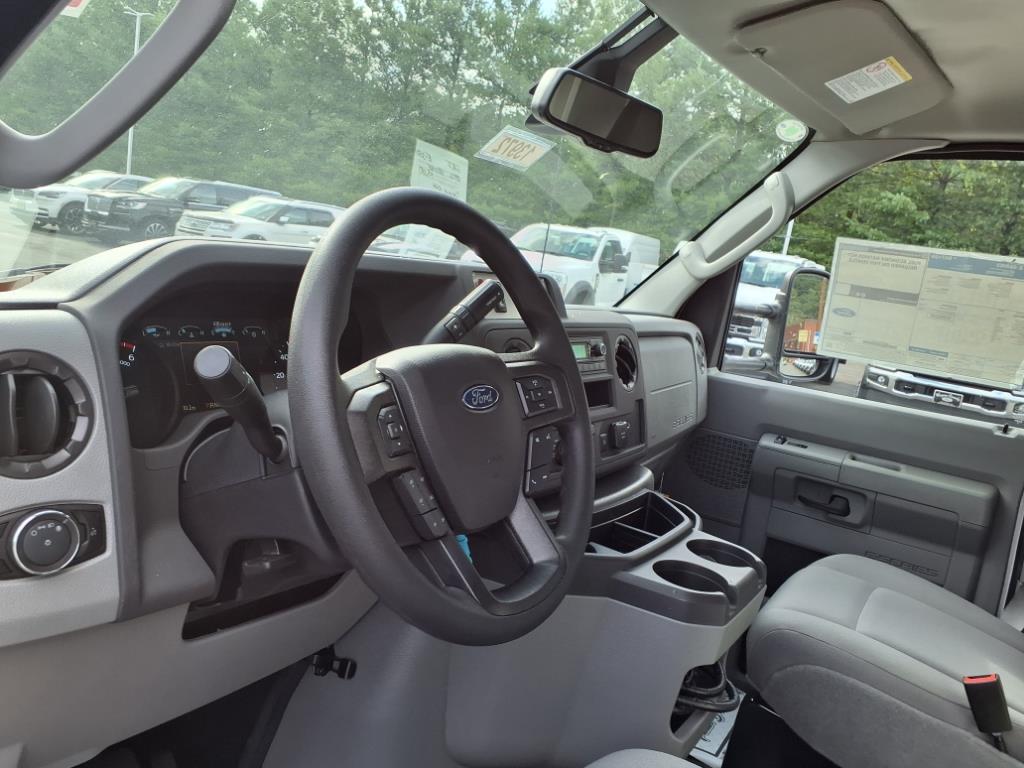 2026 Ford E-Series Cutaway Base - Photo 9
