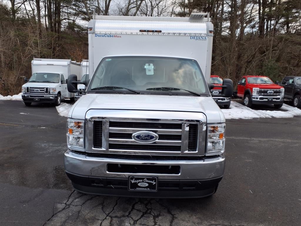 2025 Ford E-Series Cutaway Base - Photo 8