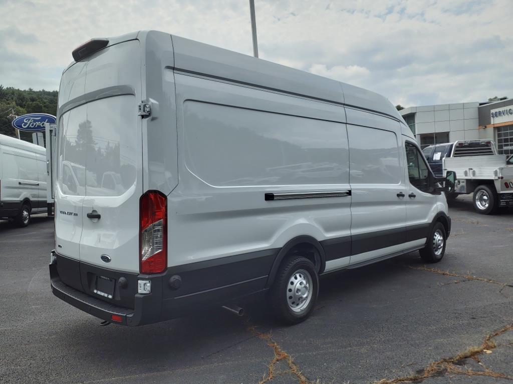 2024 Ford Transit Cargo Van photo 3